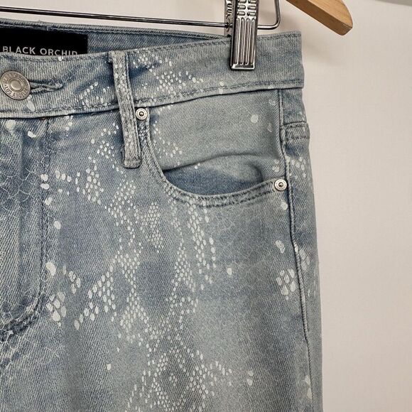 Black Orchid Skinny Jeans Womens 25 Mid Rise Light Blue Denim - Picture 7 of 13